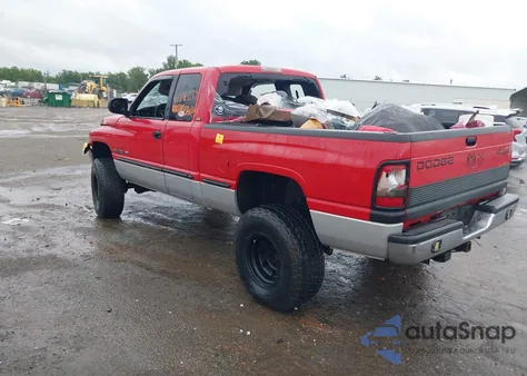 1999 Dodge Ram 1500 St z USA, uszkodzony, nr VIN 3B7HF13Z8XG101729